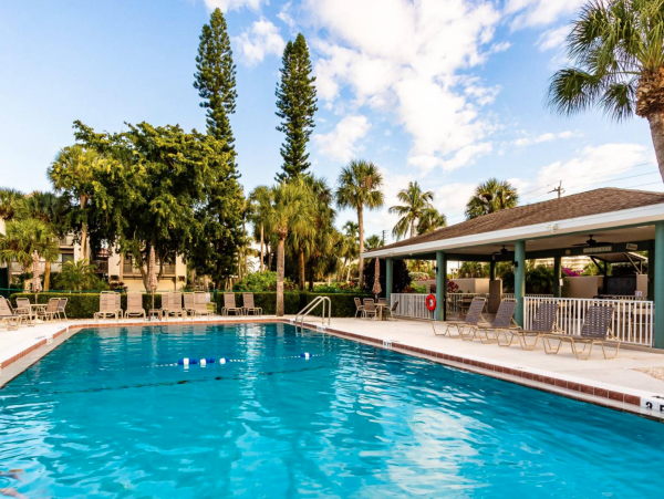 Siesta Key Vacation Rental Condo Walk To Beach Sleeps Six
